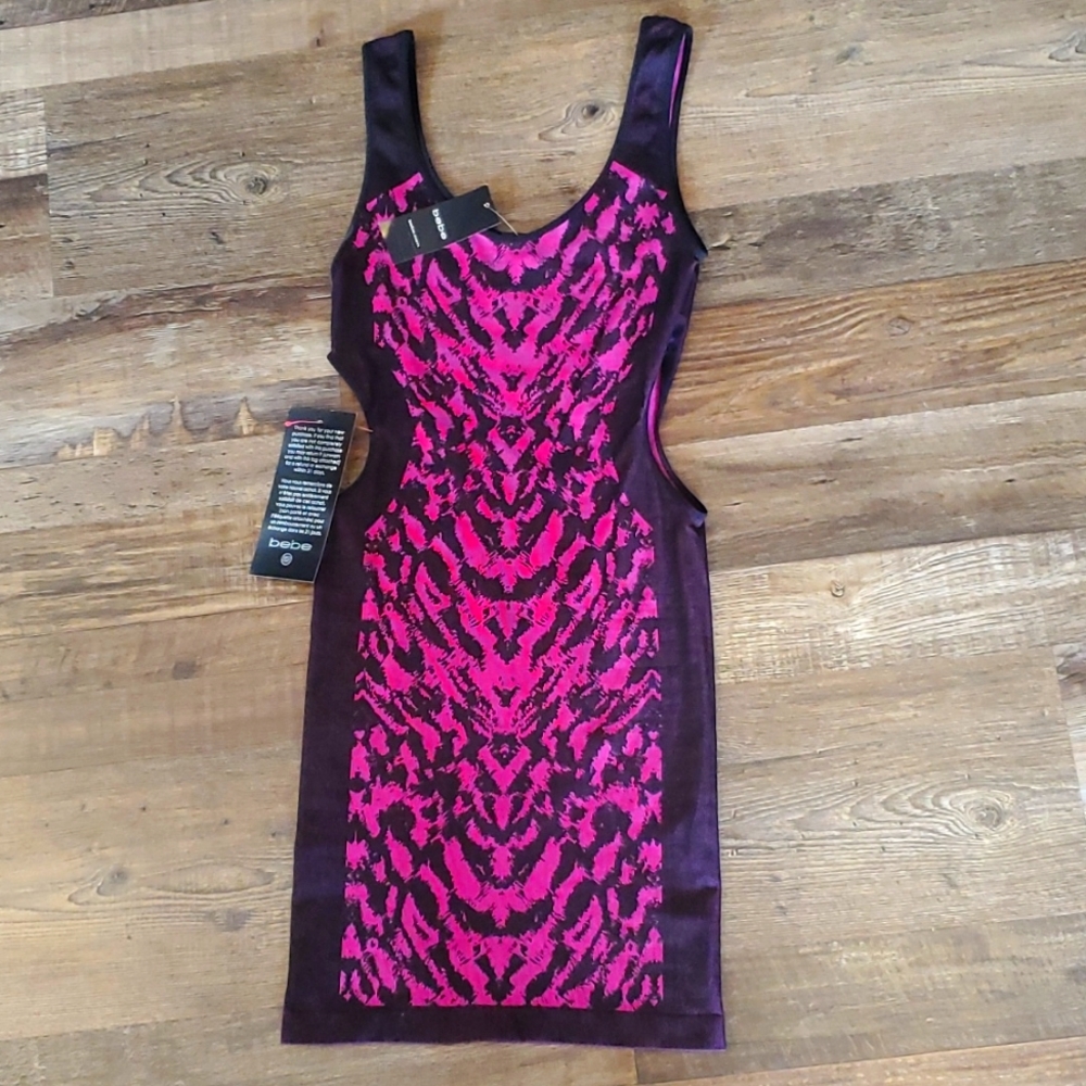 bebe dress size small